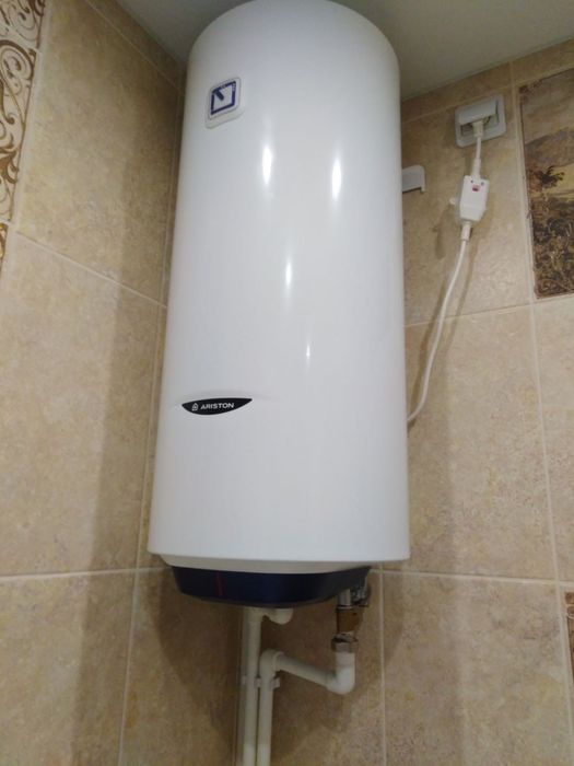 Накопительный водонагреватель электрический Ariston dune1 r80 1,5k