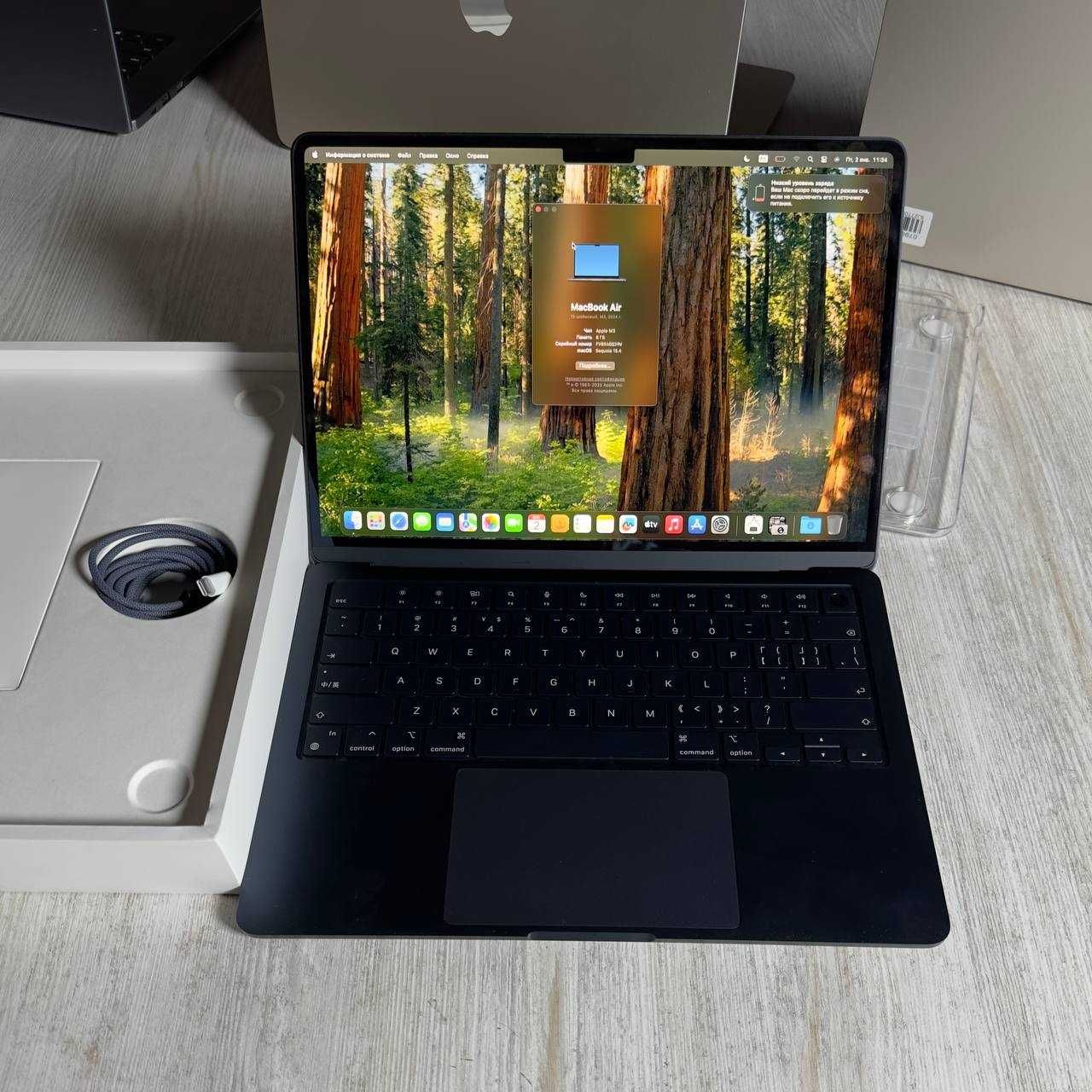 MacBook Air 2024 M3 Full box, 8/256 GB, batareya 100% + Chehol bonus!
