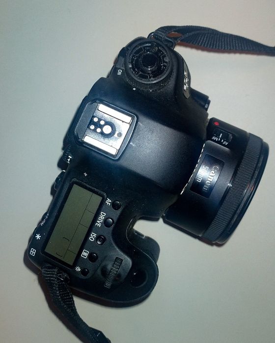 Canon 6d cu obiective și blitz