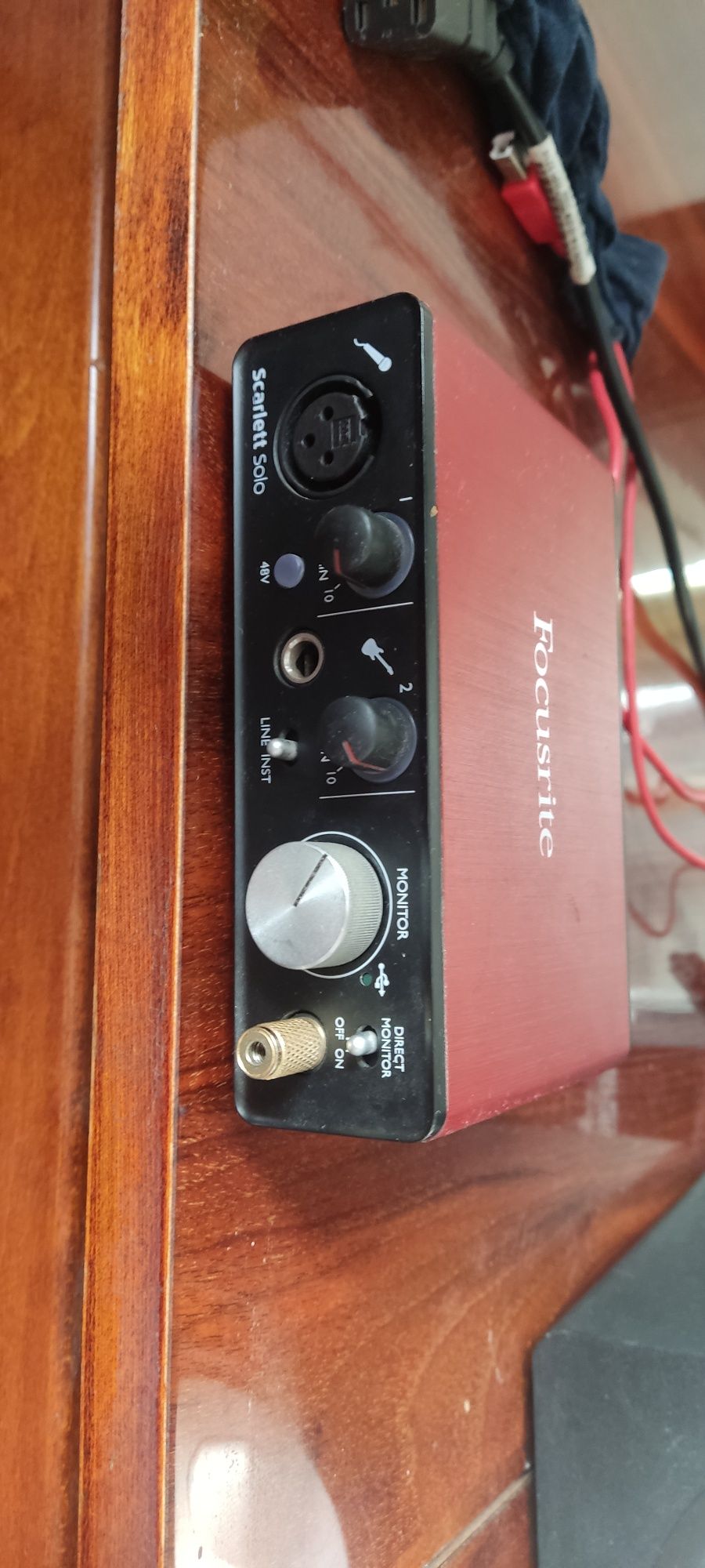 Продам Yamaha hs5 + focusrite scarlett solo + peavey m1 studio pro