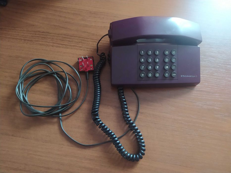 Продаю стационарный телефон