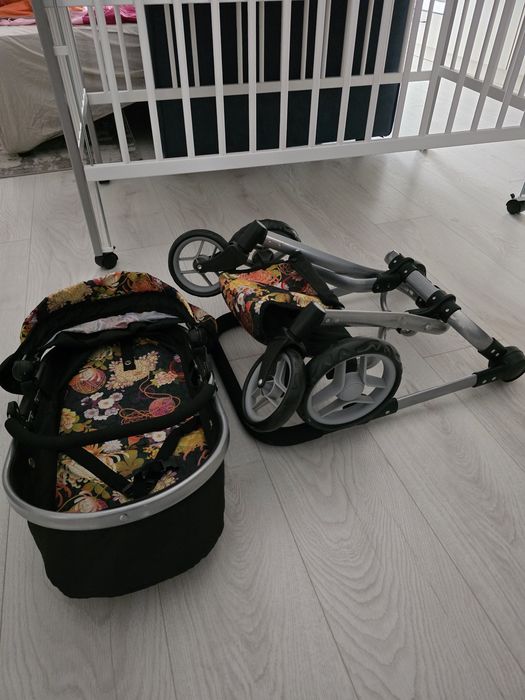 Cărucior pentru păpuși Melogo