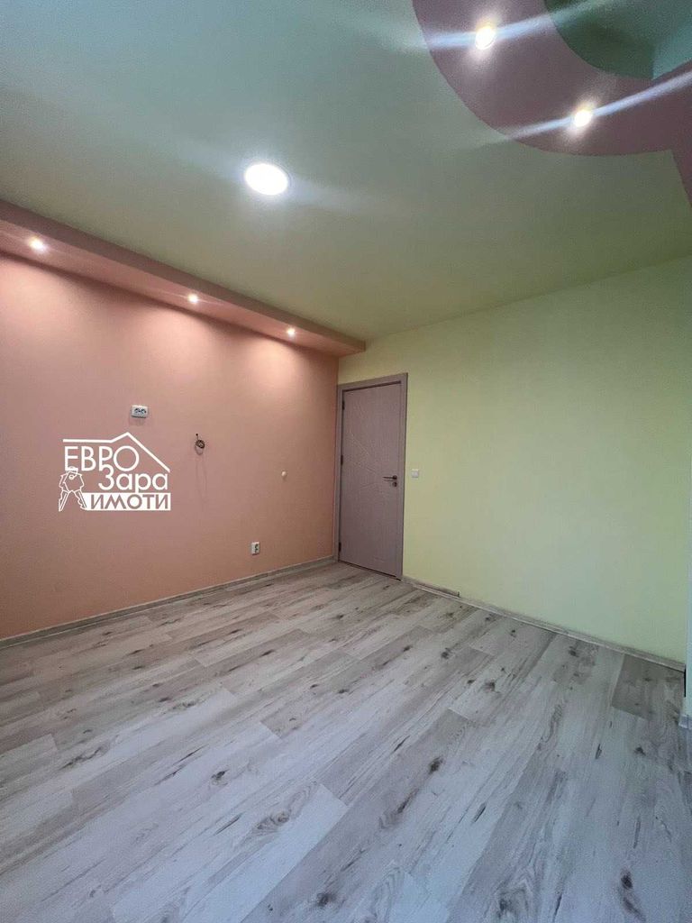 Продава се Четиристаен апартамент в Стара Загора, Железник - център - 88 кв.м за 1108 €/кв.м - Снимка #3