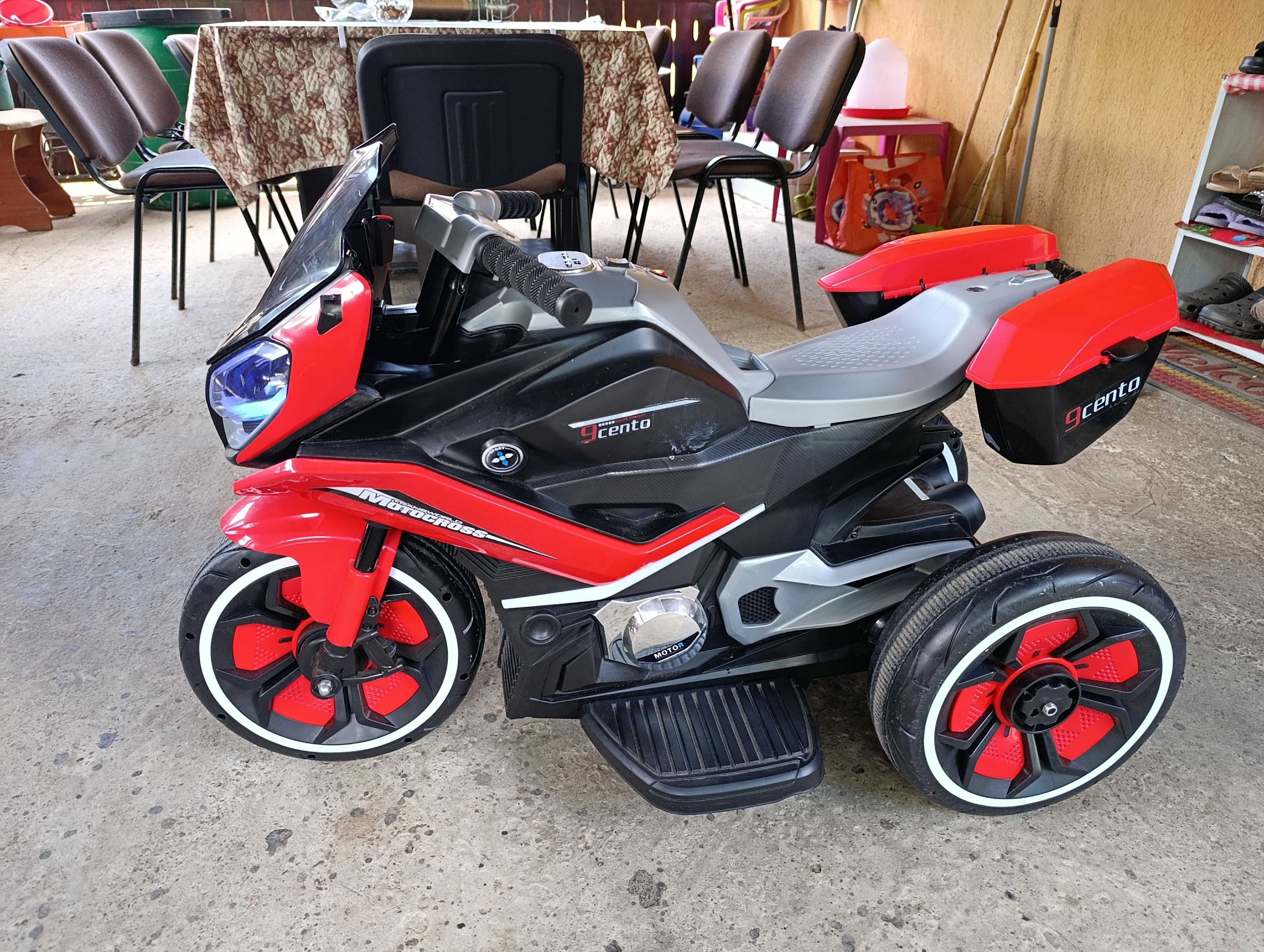 Vând motocicleta electrica copii 3-8 ani,stare f bună