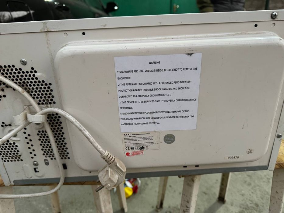 Продается микроволновка печь