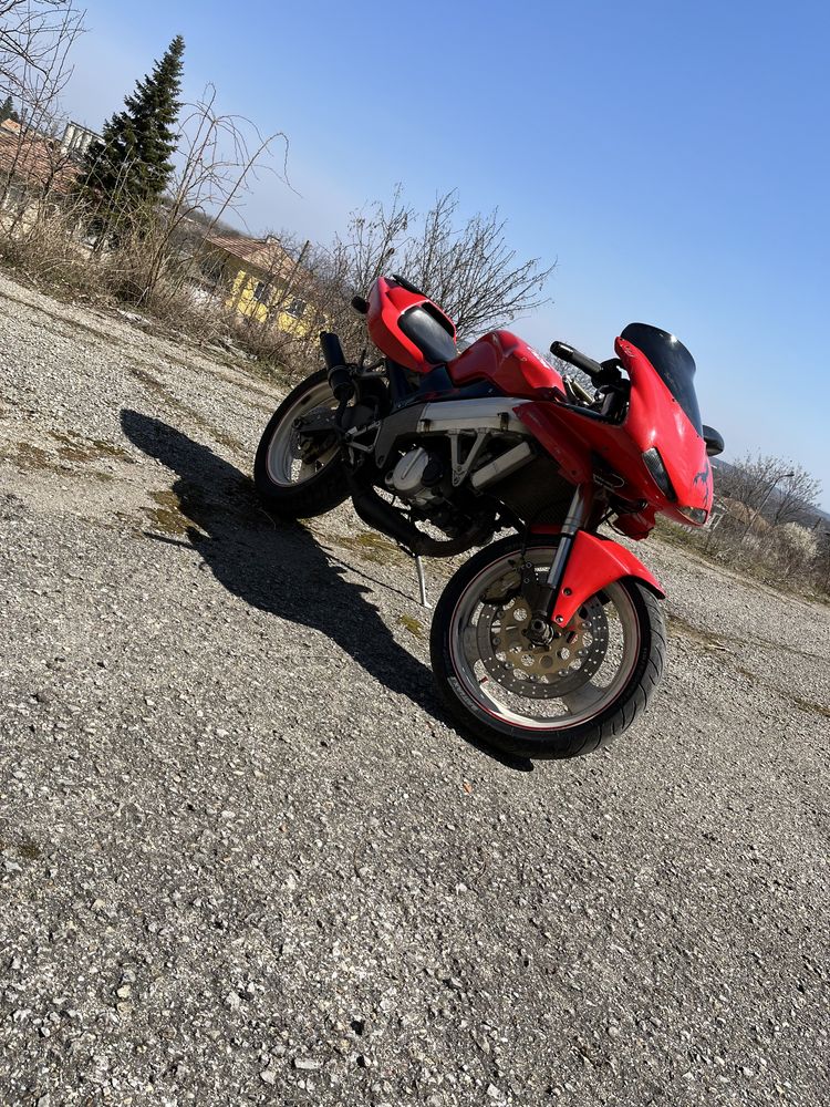 Продавам Cagiva mito