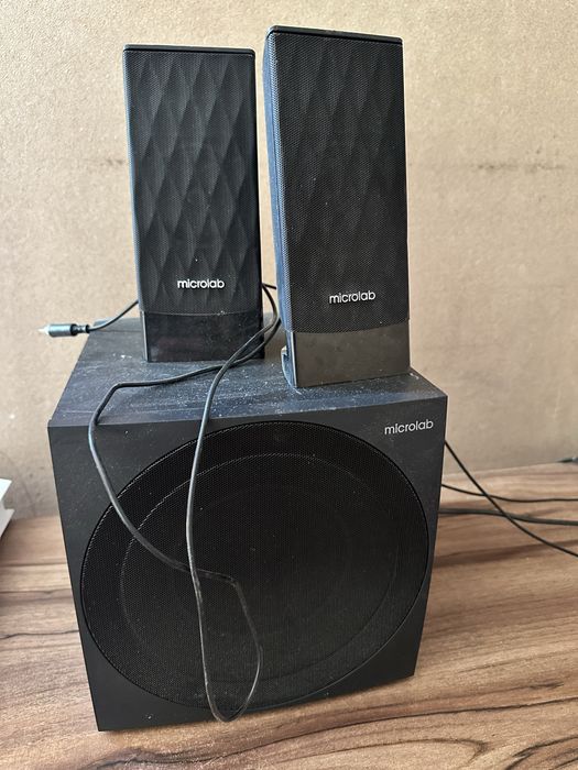 Microlab m300 в хорошем состоянии