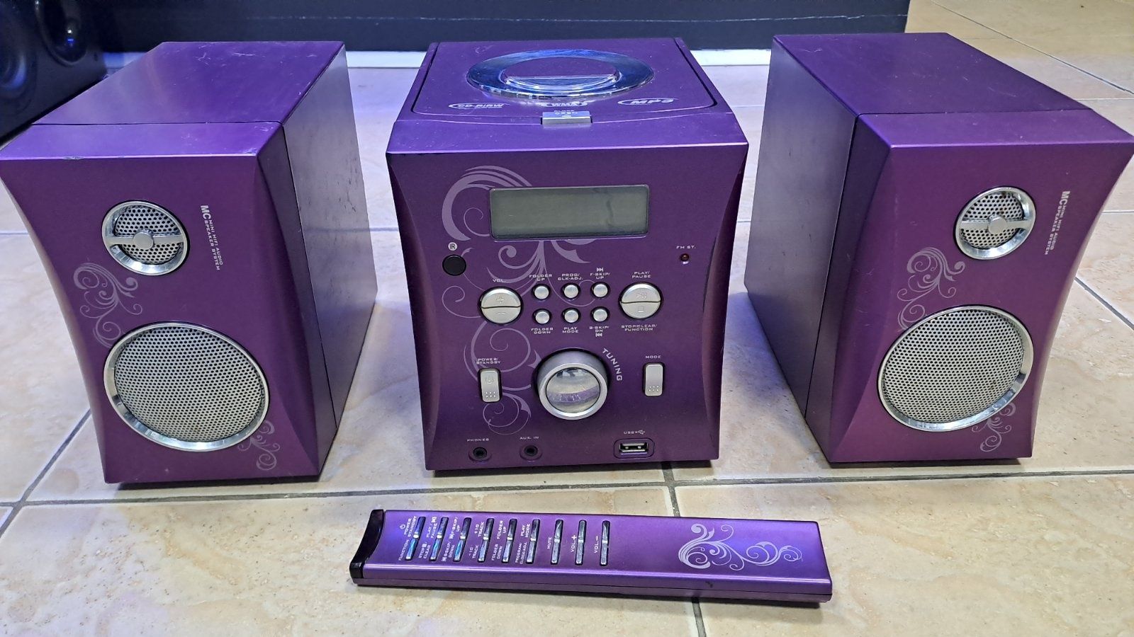 Мини система BigBen с USB и дистанционно-100лв