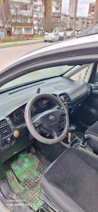 Opel Zafira 1.8, 125 CP din 2004