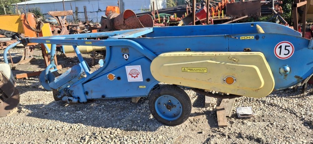 Mașina scos recoltat cartofi