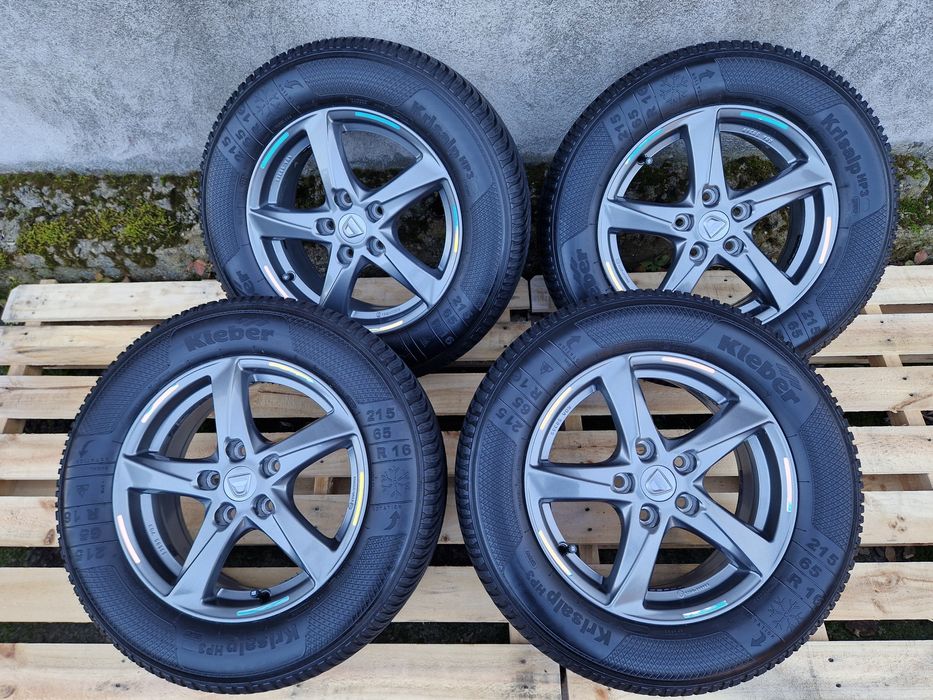 Jante Dacia Duster anvelope iarna (relativ noi) 215 65 16