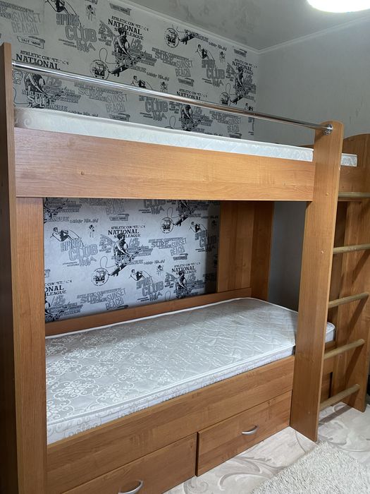 двухярусная кровать в отличном состоянии