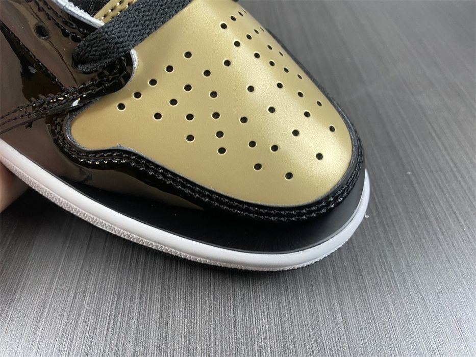 Air Jordan 1 Retro High Patent Gold TOE  NRG