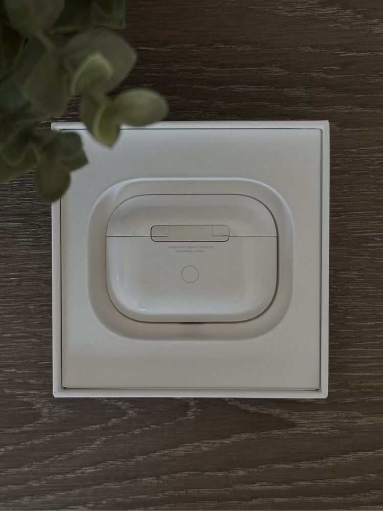 Apple AirPods (1st Generation)