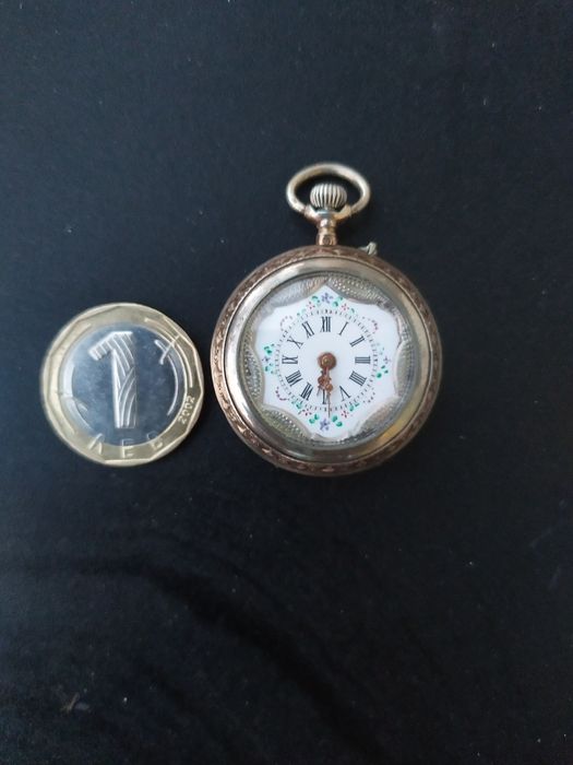 Стар сребърен джобен часовник