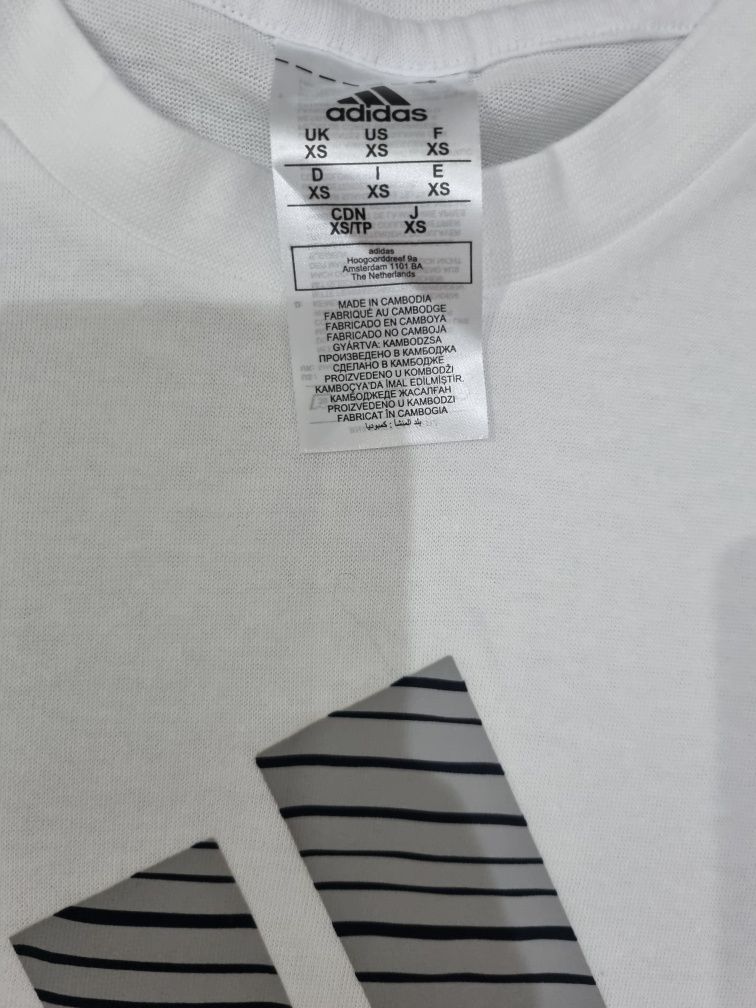 Vând tricou original