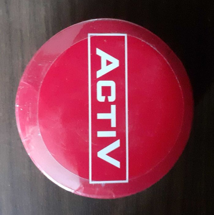 Хлопчатобумажная футболка-мерч в компактной упаковке