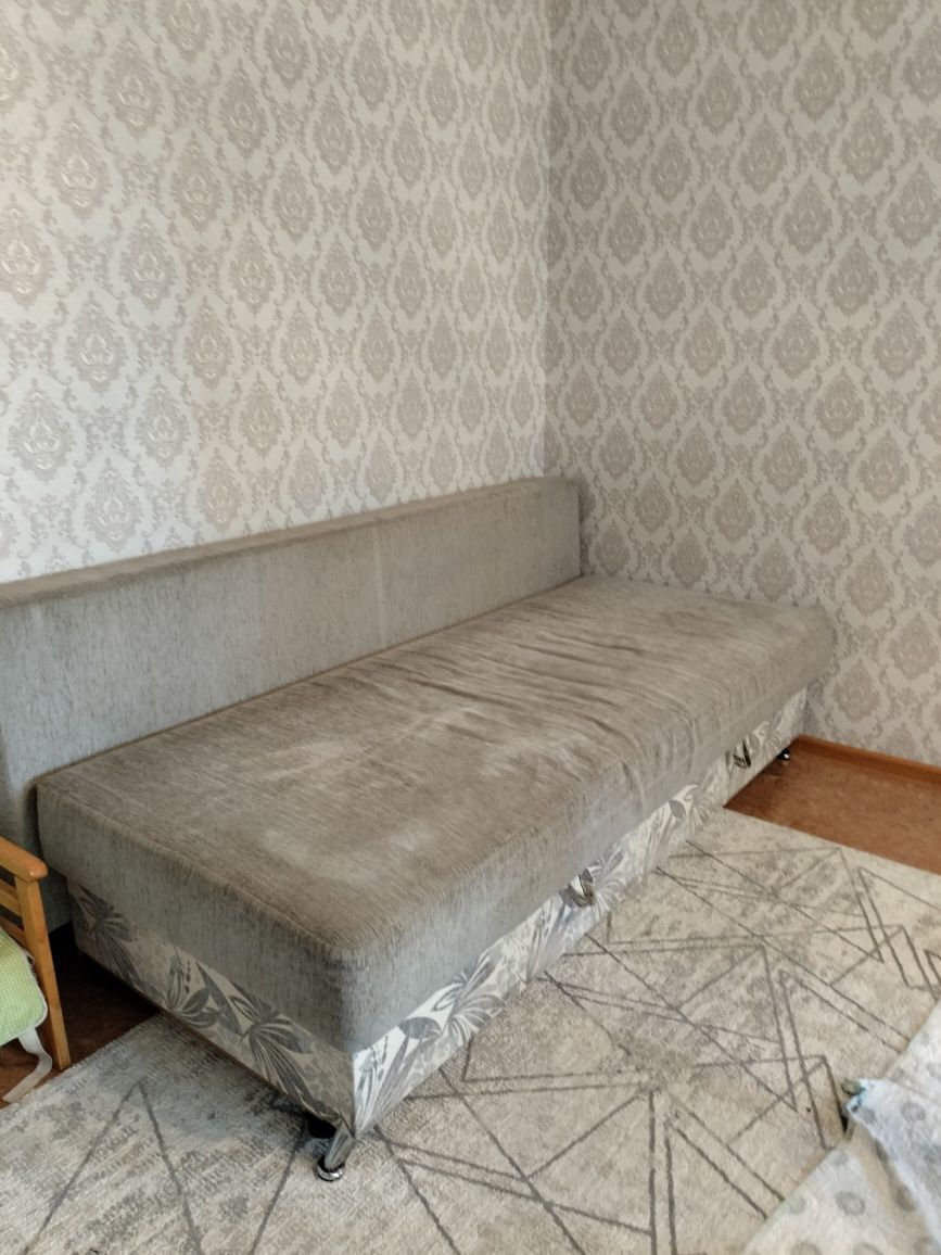 Диван для гостевой