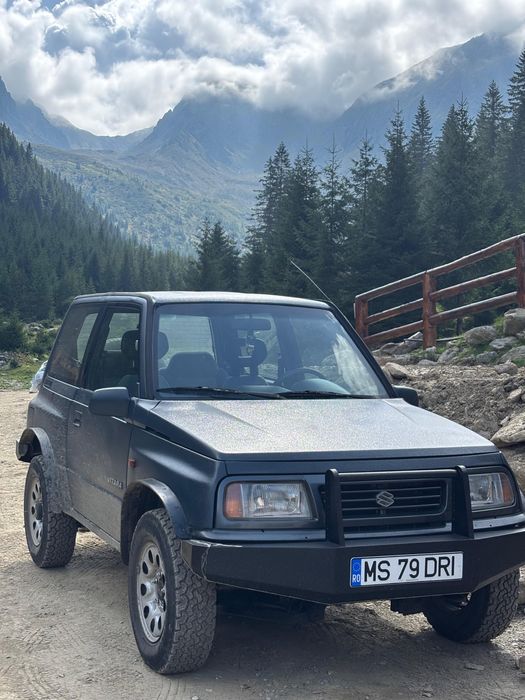 Suzuki Vitara 1.6 16V 4x4 | Recondiționată complet