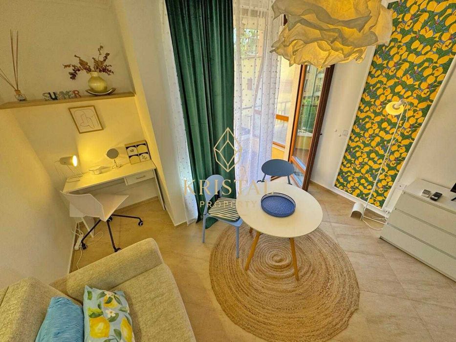 Продава се Едностаен апартамент в Свети Влас - 38 кв.м за 1645 €/кв.м - Снимка #2