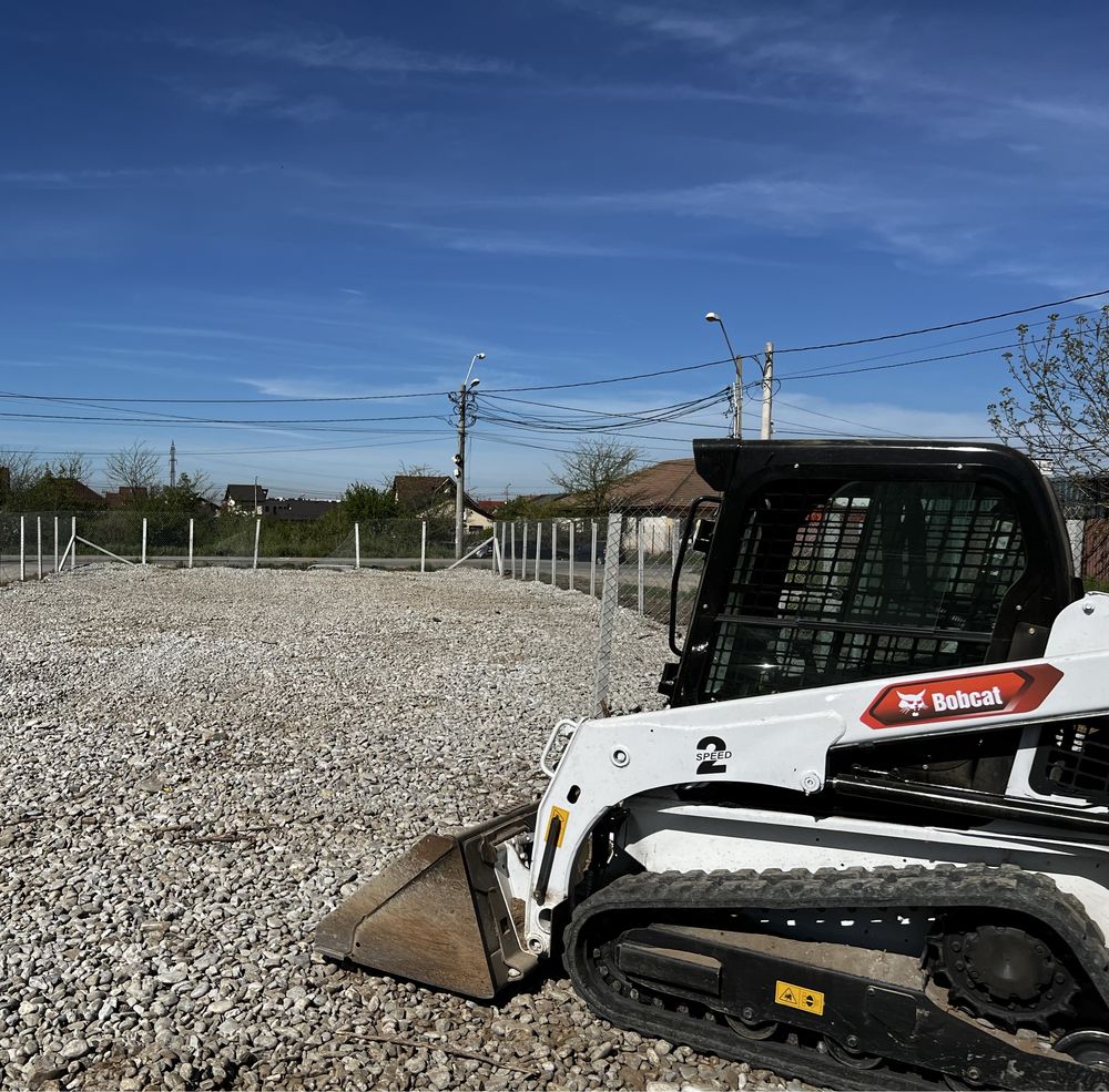 Miniexvator de 4 tone cupe 25,30,40,50,60 ,bobcat miniincarcator