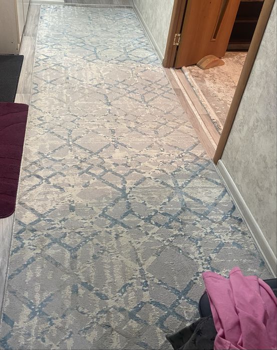 Продам ковер б/у за дешево