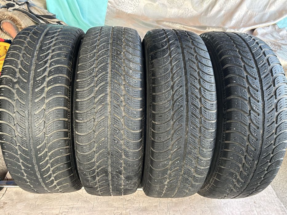 Зимние колеса продам б/у состояния хорошие торг есть