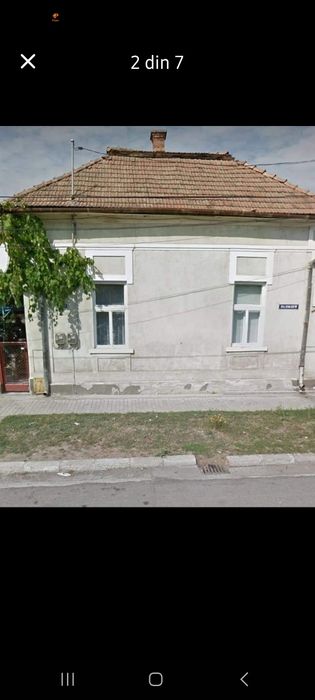 Casă de vânzare ..