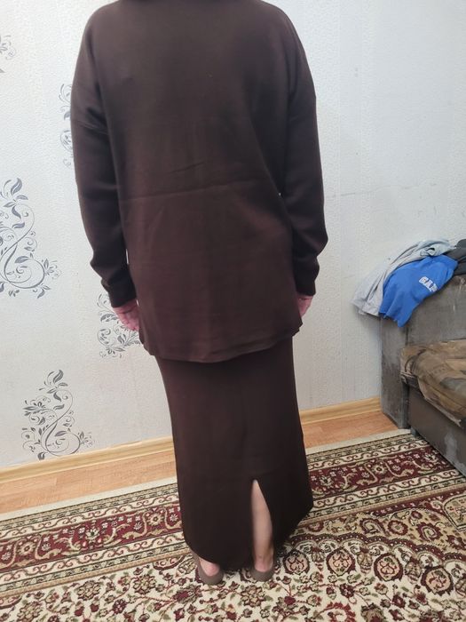 Продам костюм женский