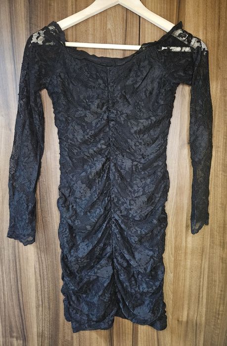 Къса дантелена рокля H&M