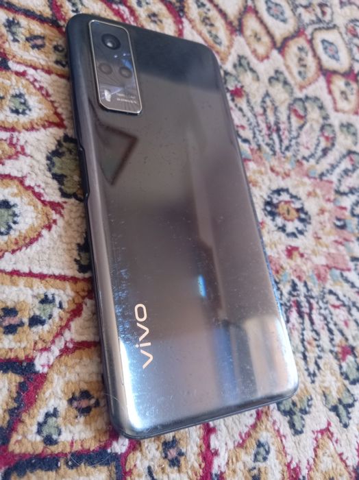 VIVO Y31. 128гб в отличном состоянии