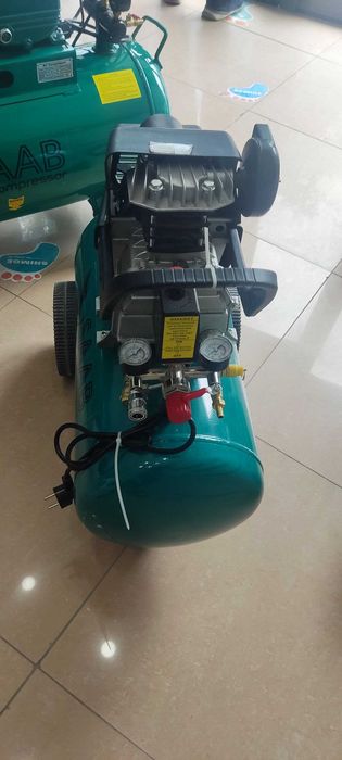 kompressor 50l shumniy SAAB Компрессор 50/100lt shum bez shum