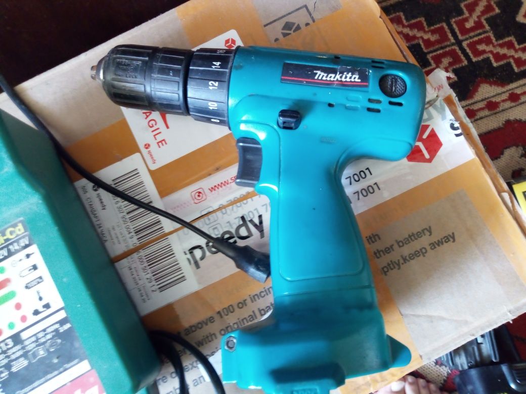 Акумулаторна дрелка Makita 6314D