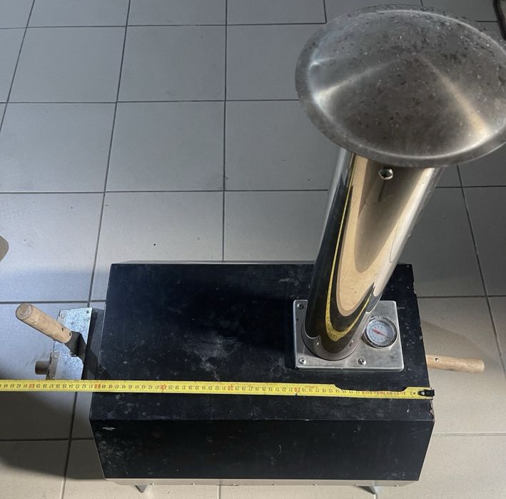 Cuptor de pizza pe peleți sau lemne