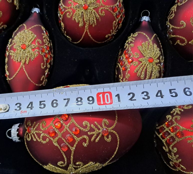 Стъклени играчки за елха