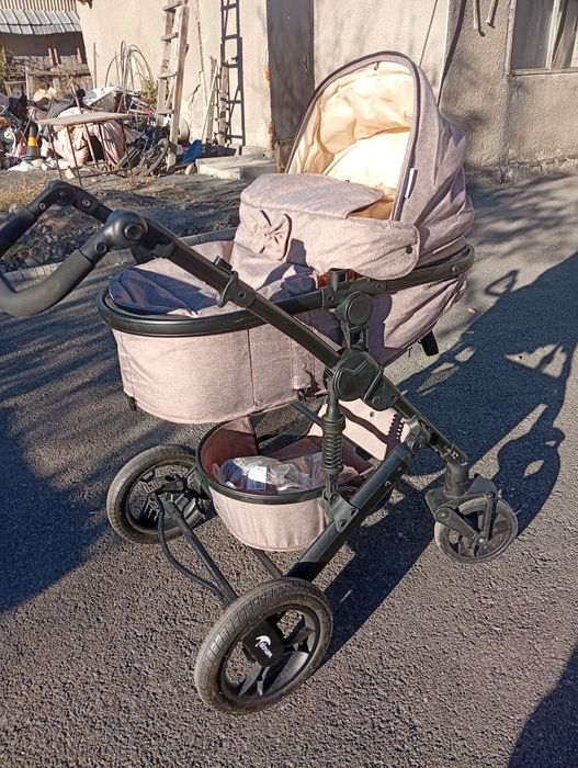 Продам коляску зимняя