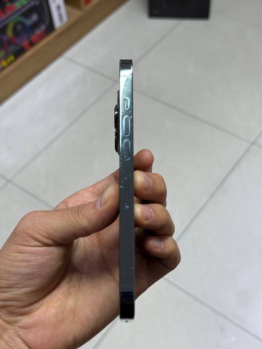 Iphone 13 pro Green
