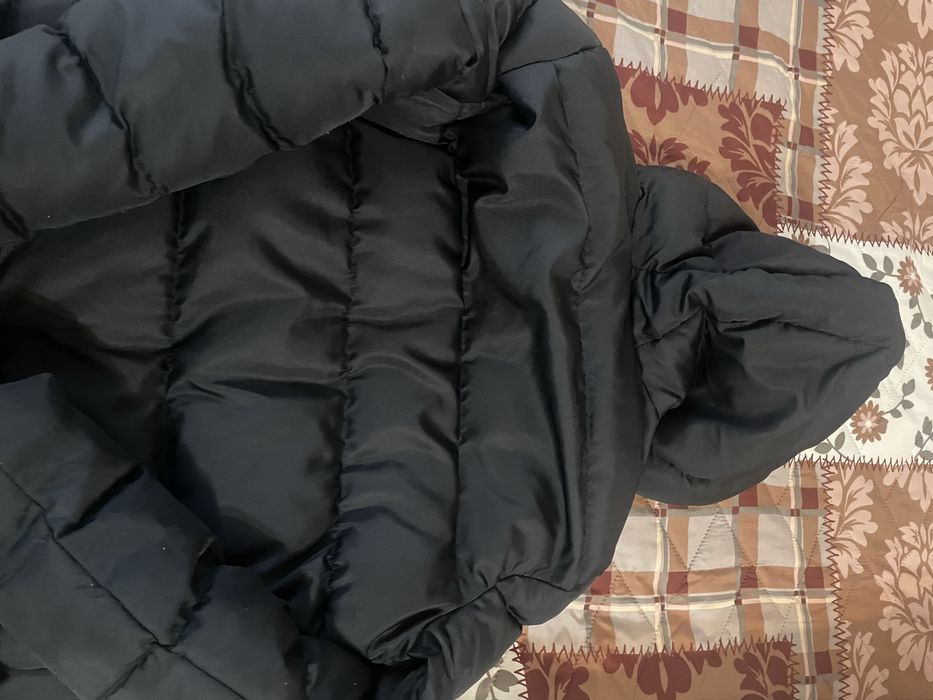 Продавам оригинално Hugo boss яке