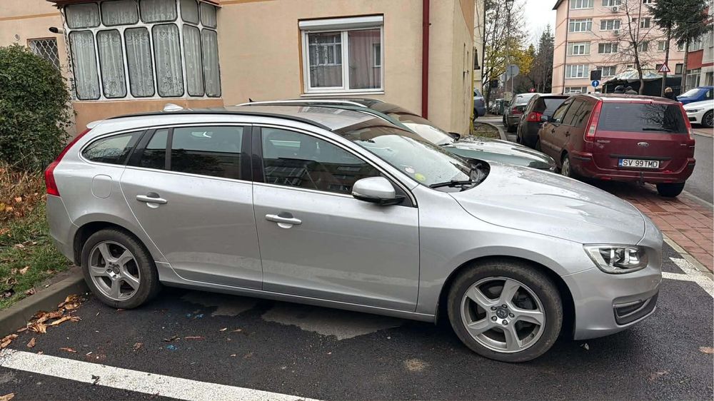Volvo V60 Summum 2.0 D3 cinci cilindrii, euro 5