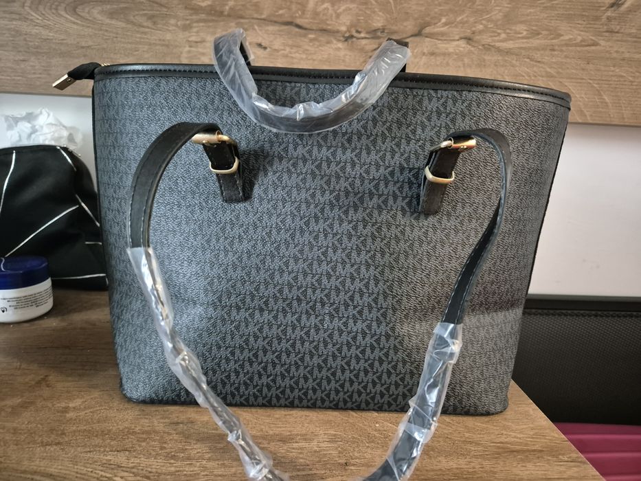 Geantă de calitate superioara