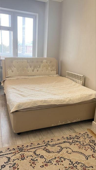 Срочно продам двуспальную кровать