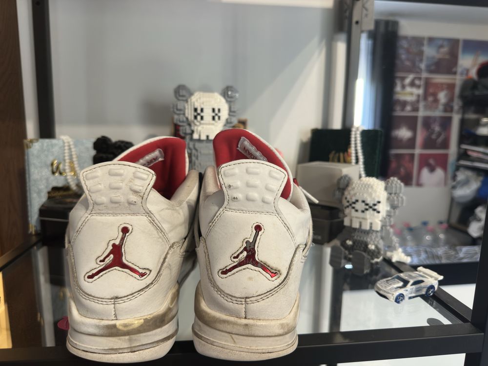 Продавам си обувките(jordan 3,4,1low,drake air force,.zara)