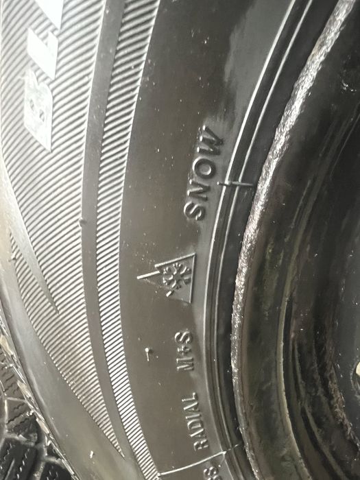 Jante tabla Skoda-Golf 5x112 cu cauciucuri iarnă stare foarte bună