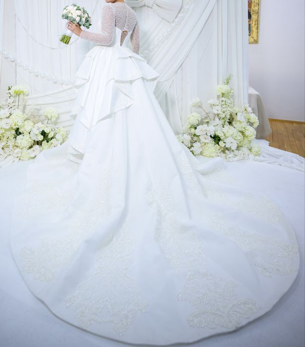 Vand rochie de mireasa