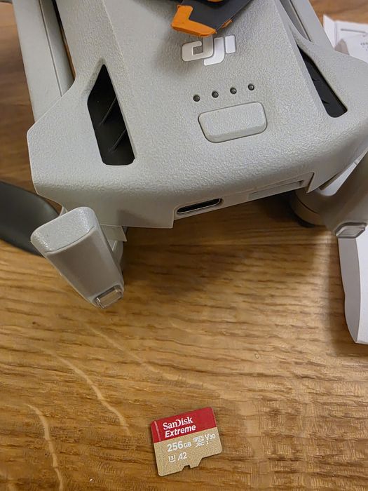 DJI Mini 3 Fly More Combo DJI RC