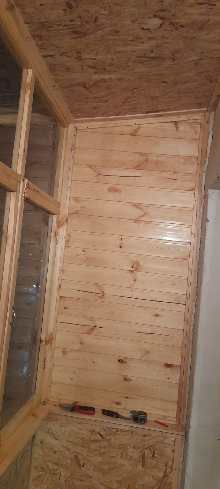 Монтаж демонтаж  деревянных балконов
