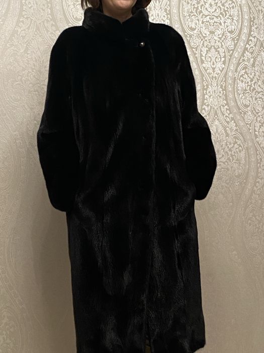Продам норковую шубу