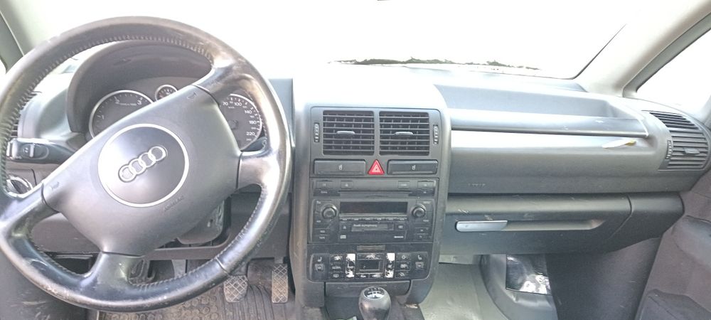 Продавам Audi A2, 1.4 tdi - на части!