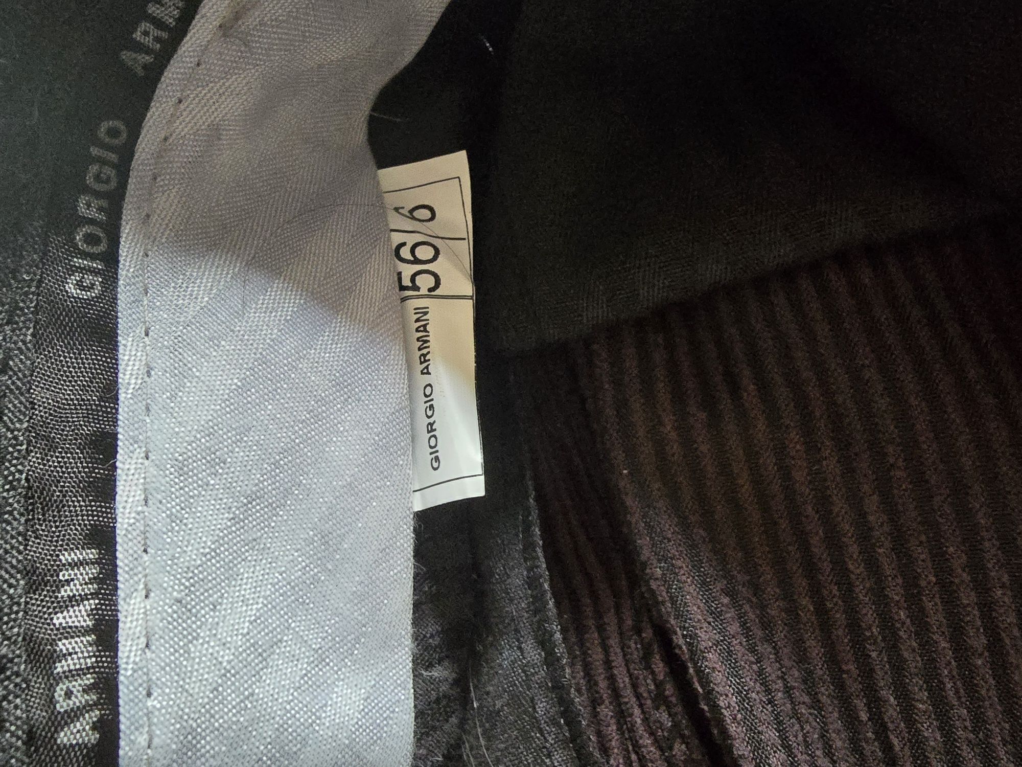 Costume bărbătești Pierre cardin și Giorgio armani