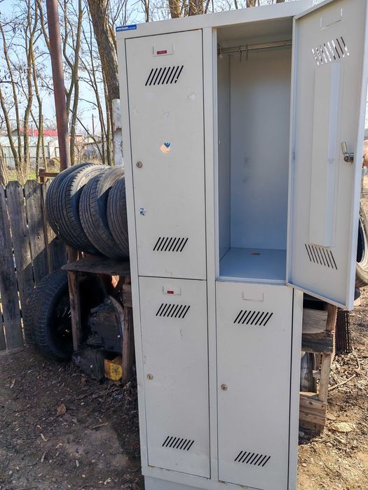 dulap metalic vestiar etajera germania